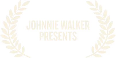중앙에 JOHNNIE WALKER PRESENTS라는 문구가 적힌 월계관.
