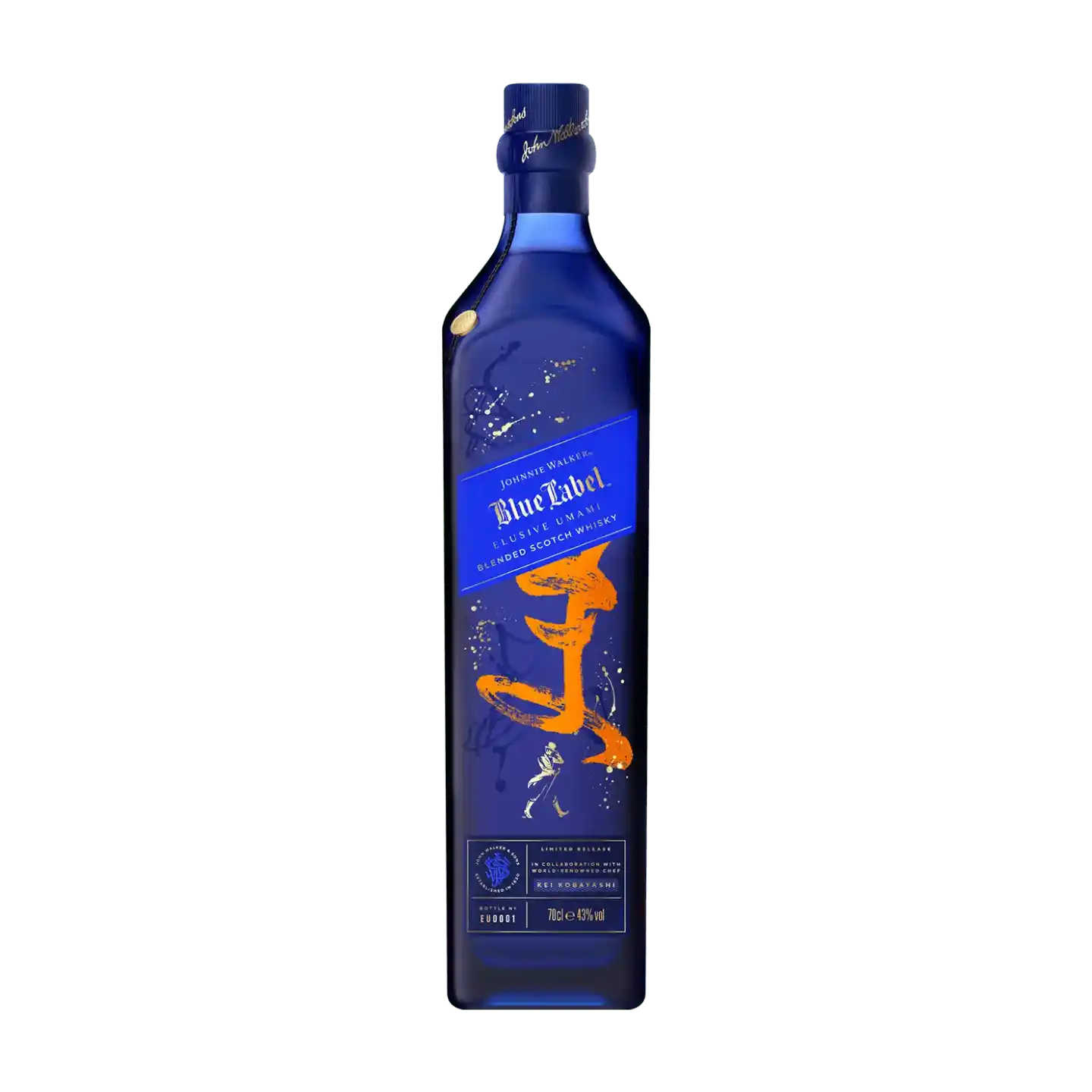 Eine hohe, schlanke blaue Flasche Johnnie Walker Blue Label Elusive Umami Blended Scotch Whiskey mit einem rechteckigen Etikett und goldenen Akzenten auf der Flasche. 