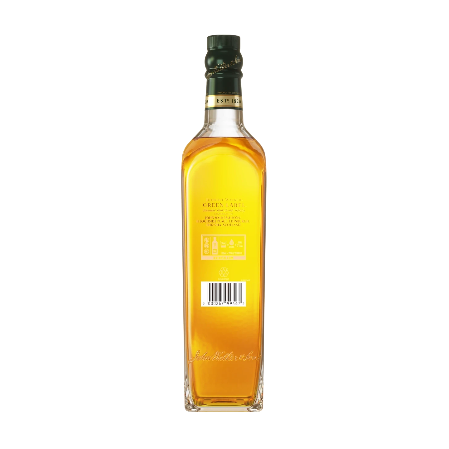 Una botella transparente de whisky escocés Johnnie Walker Green Label, que muestra la etiqueta posterior con texto, símbolos y un código de barras, sobre un fondo blanco.