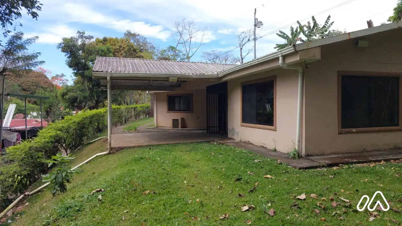 foto13718060002 foto13718060002