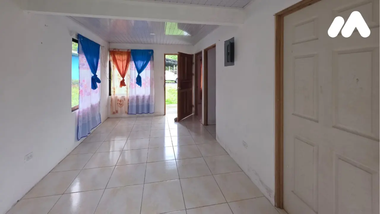 Casa31085103B000