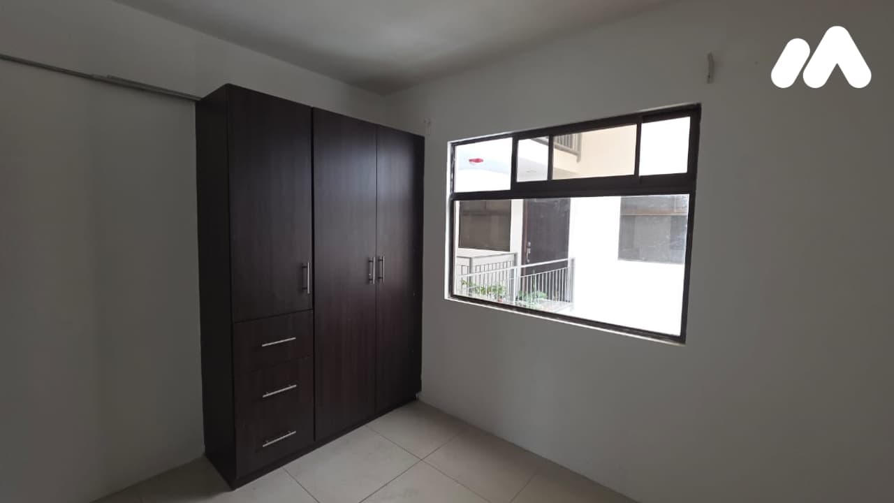 Casa10188086F000-10188144F000
