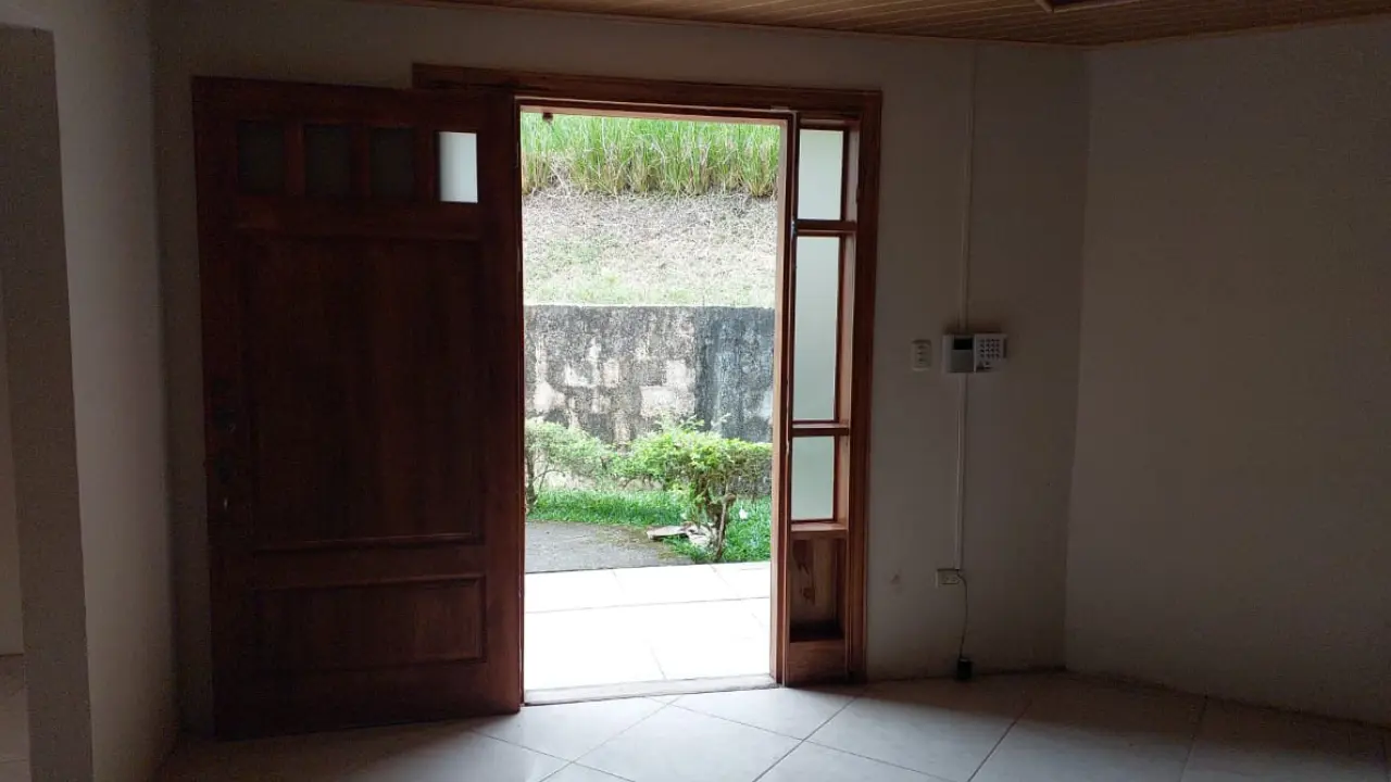 foto13718060004 foto13718060004