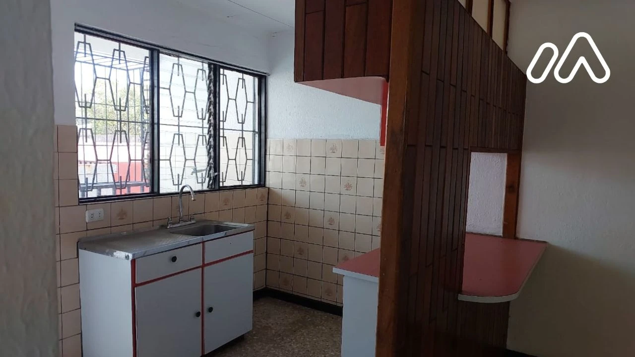 Casa1006940F00