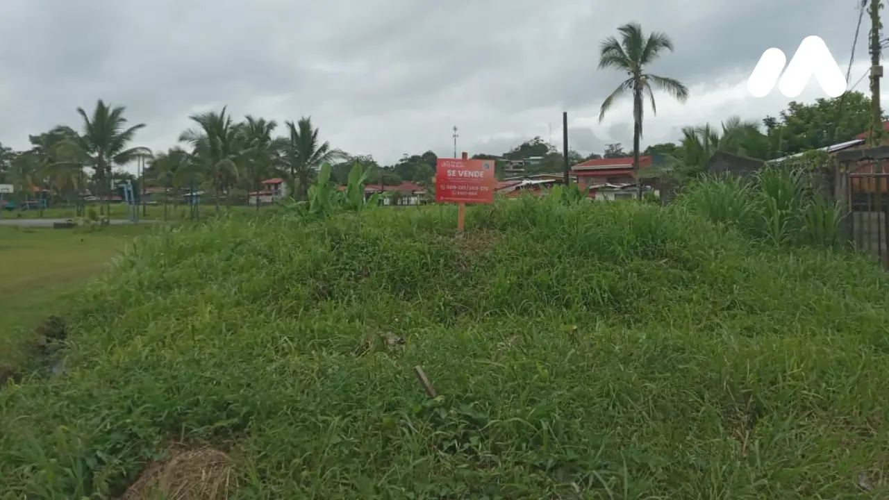 Photo 1 of Lote en la provincia de Limón  distrito Limón con área de 394,91 m2