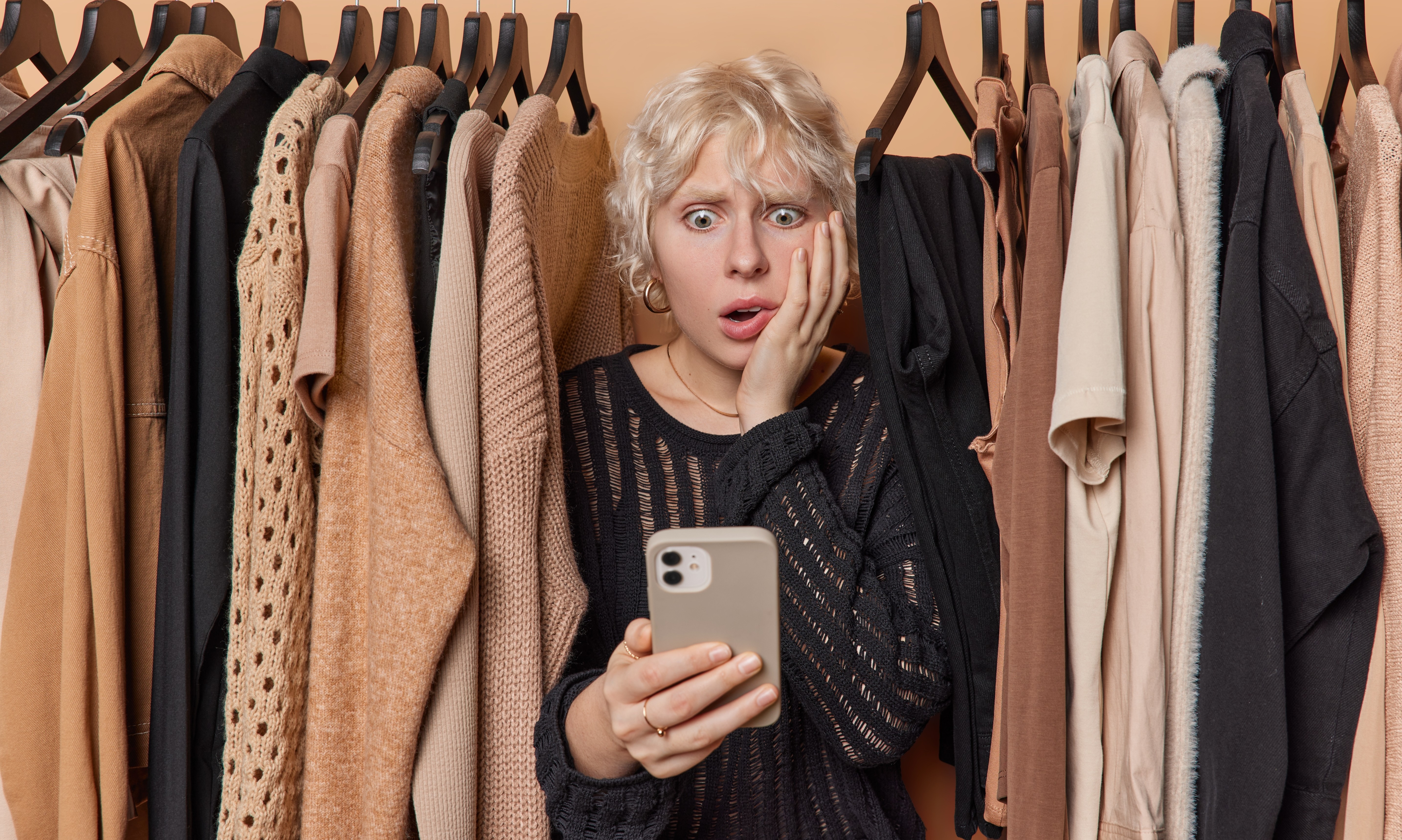 Resisting Impulse Buying and Trend Pressure