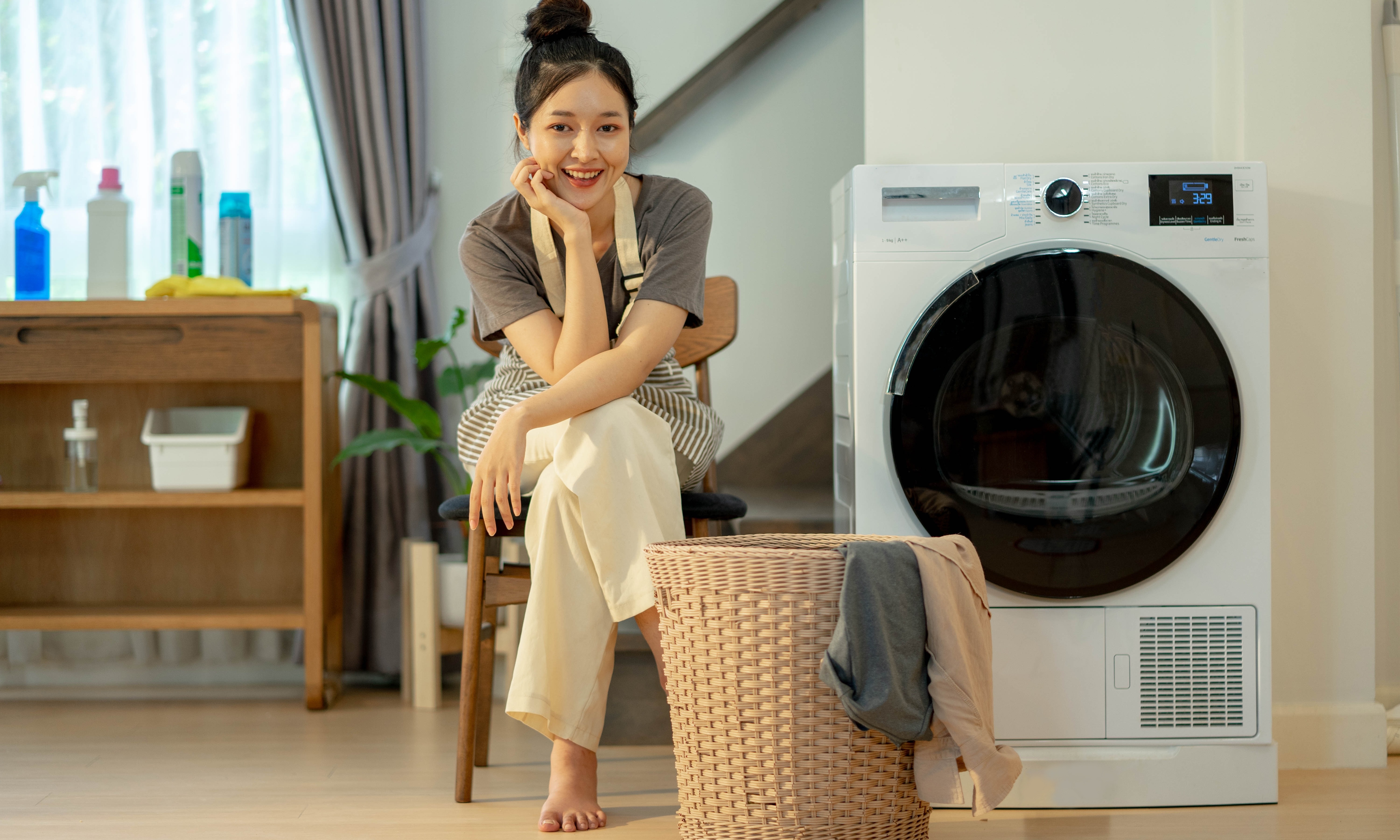 4 Everyday Household Items That Teach Valuable Financial Lessons