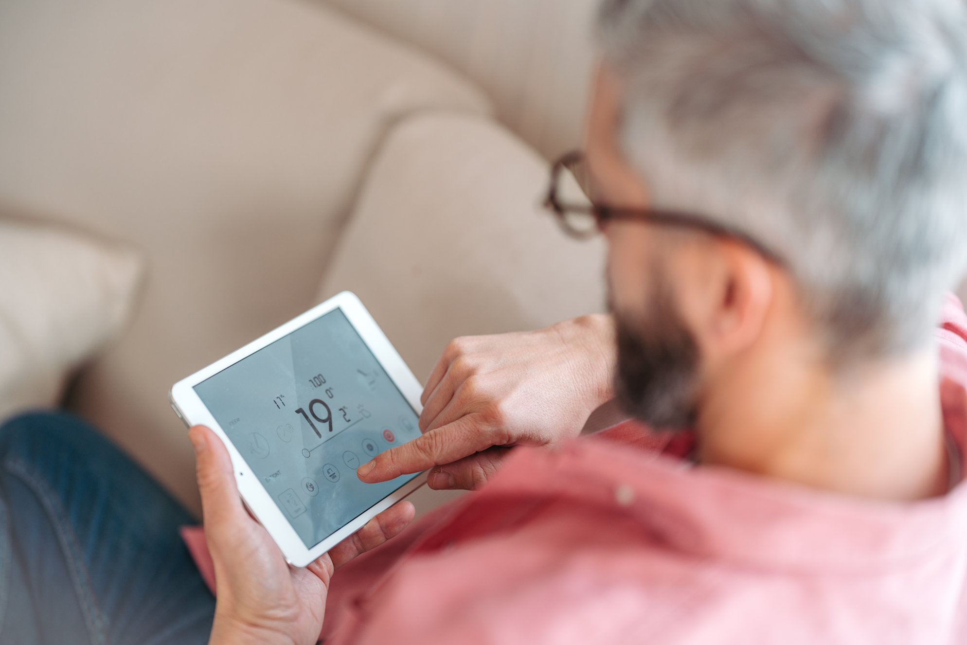 Use A Programmable Thermostat
