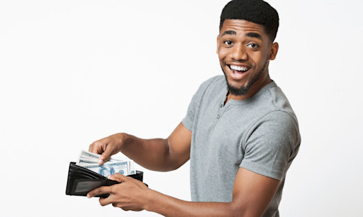 Use A Wage Advance When You Need to Treat Yourself