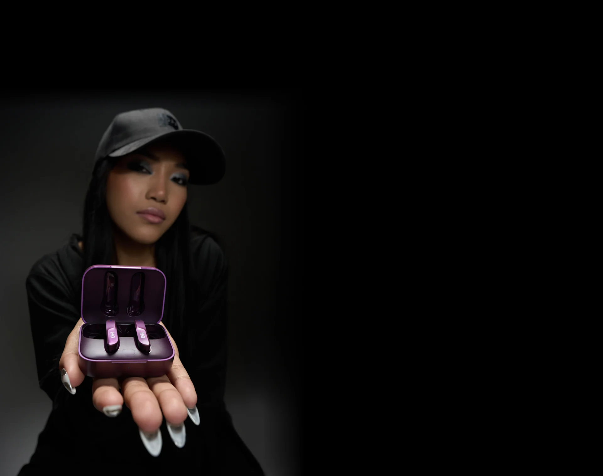 HMD DUB S60 wireless earbuds