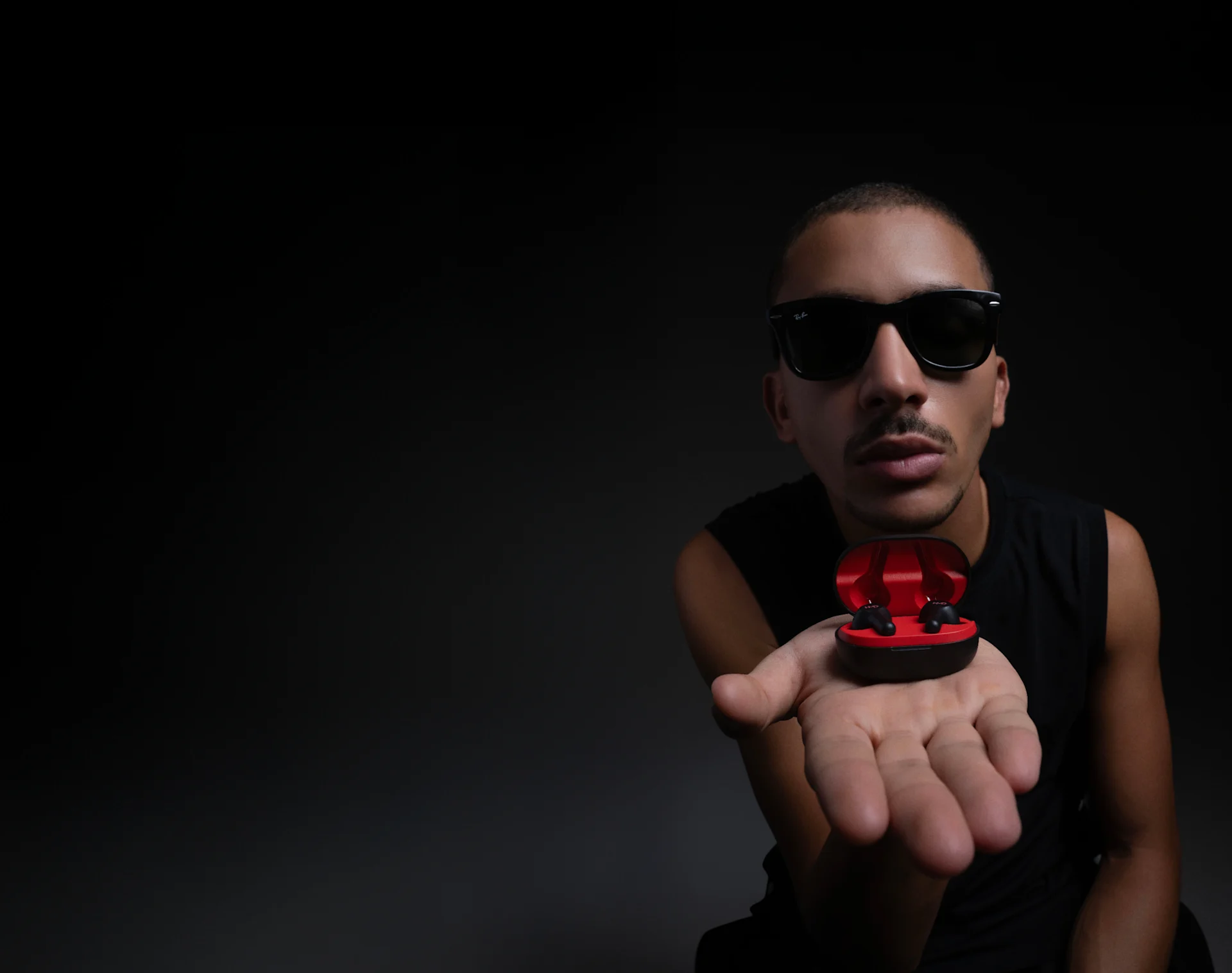 HMD DUB P50 wireless earbuds