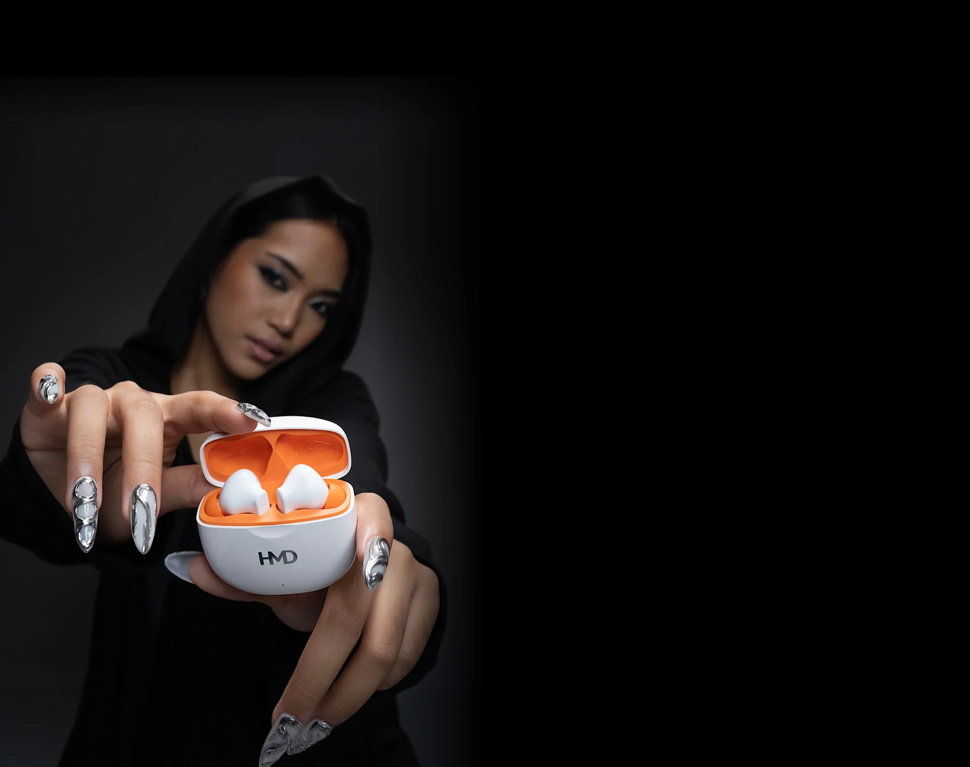 HMD DUB P70 wireless earbuds