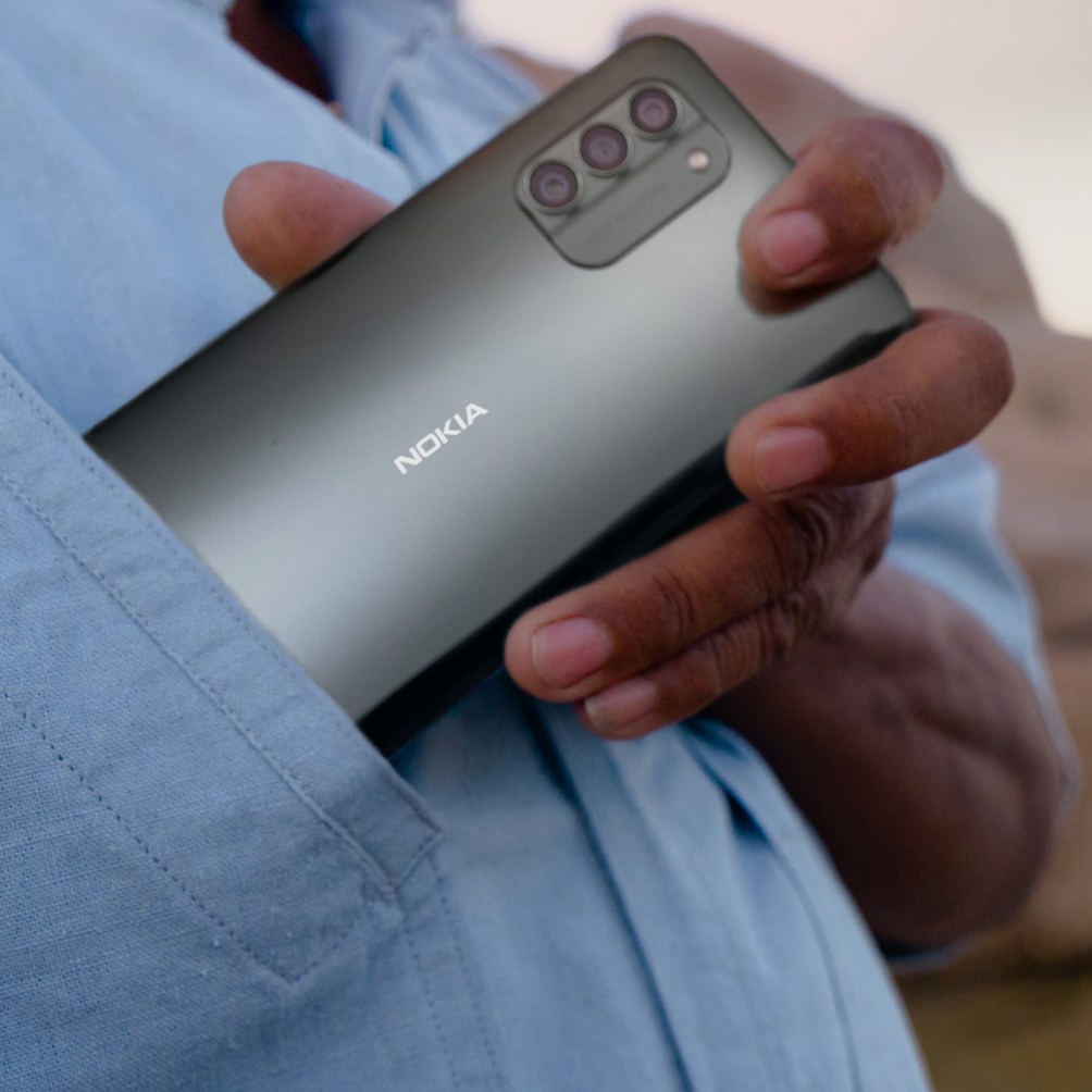 Nokia G400 5G with triple rear camera and 120 Hz display