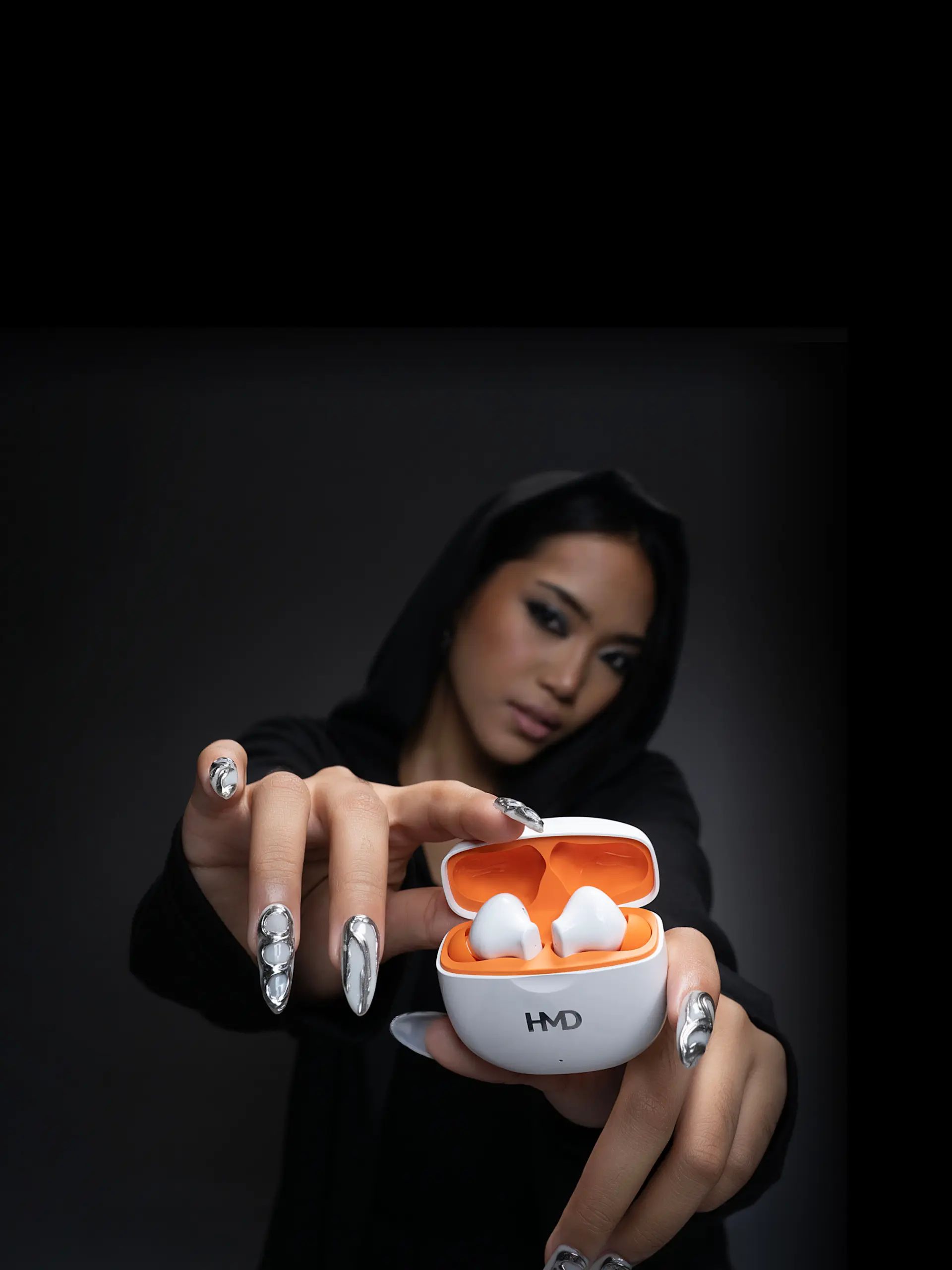 HMD DUB P70 wireless earbuds