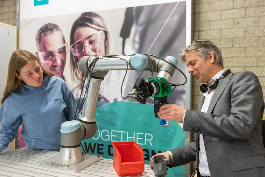 Gratis online cursussen robotica voor mkb'ers dankzij Coronafonds Regio West-Brabant