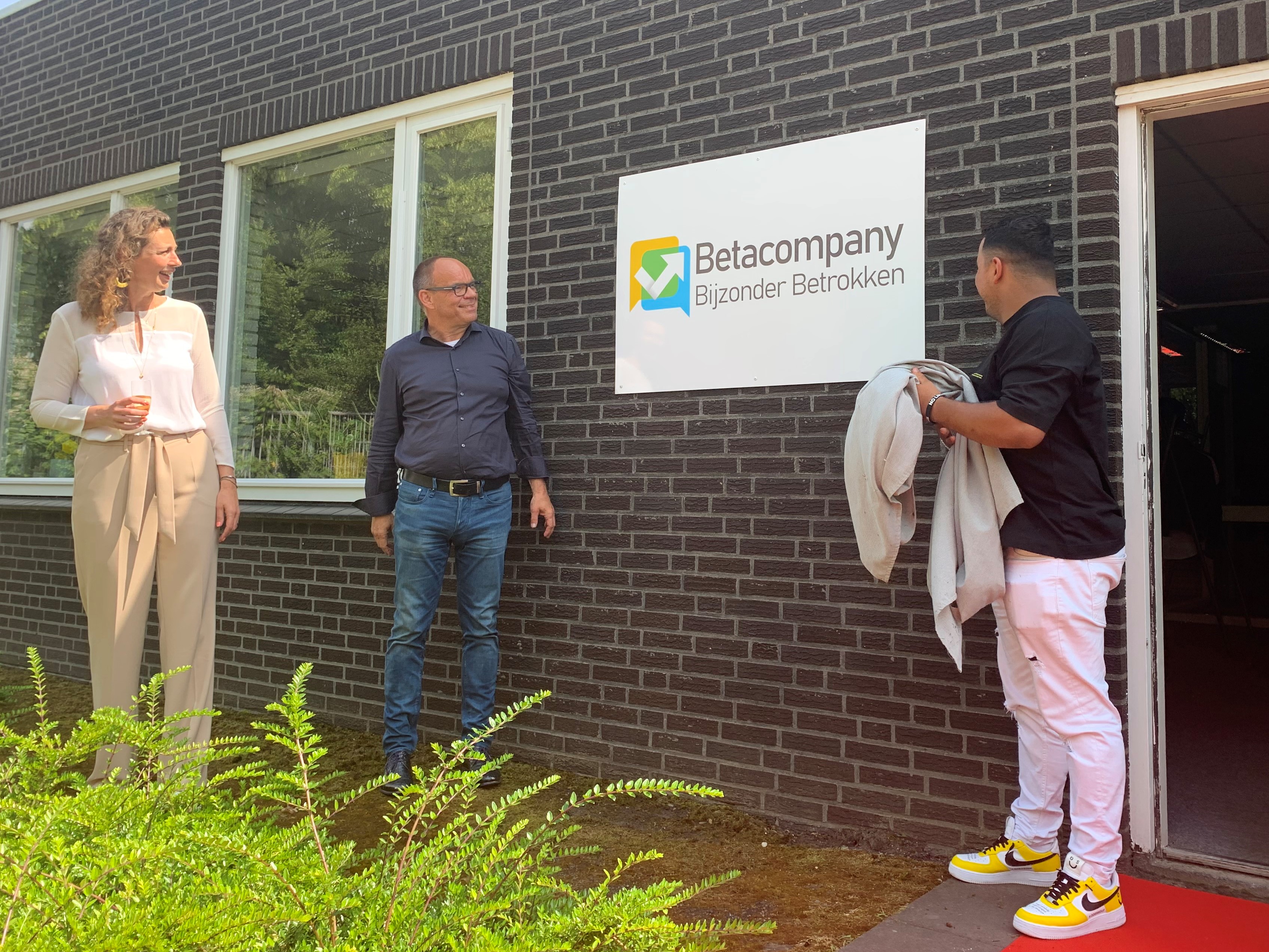 RWB | Nieuws: Betacompany Helpt West-Brabanders Met Afstand Tot ...