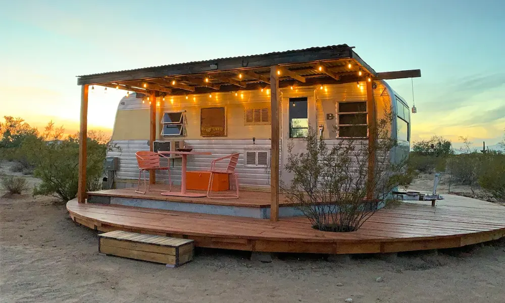 retro Arizona airbnb