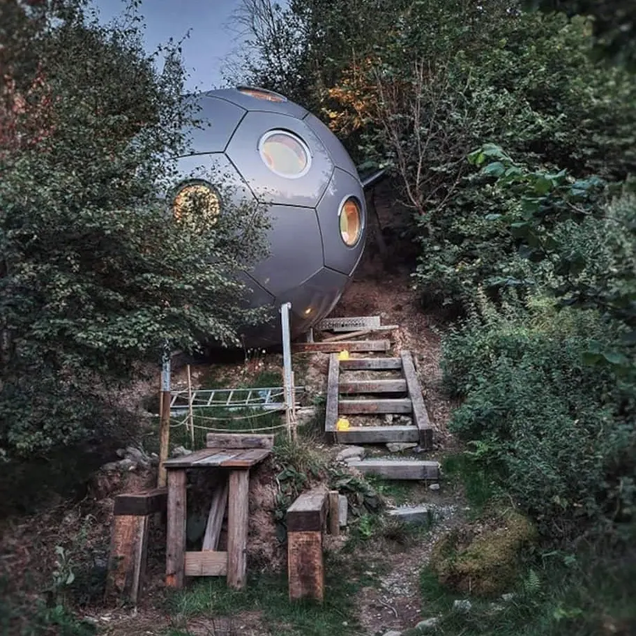 Moon pod airbnb