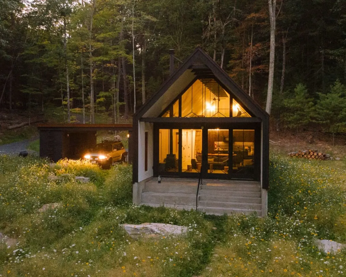 airbnb in new york forest with large windows