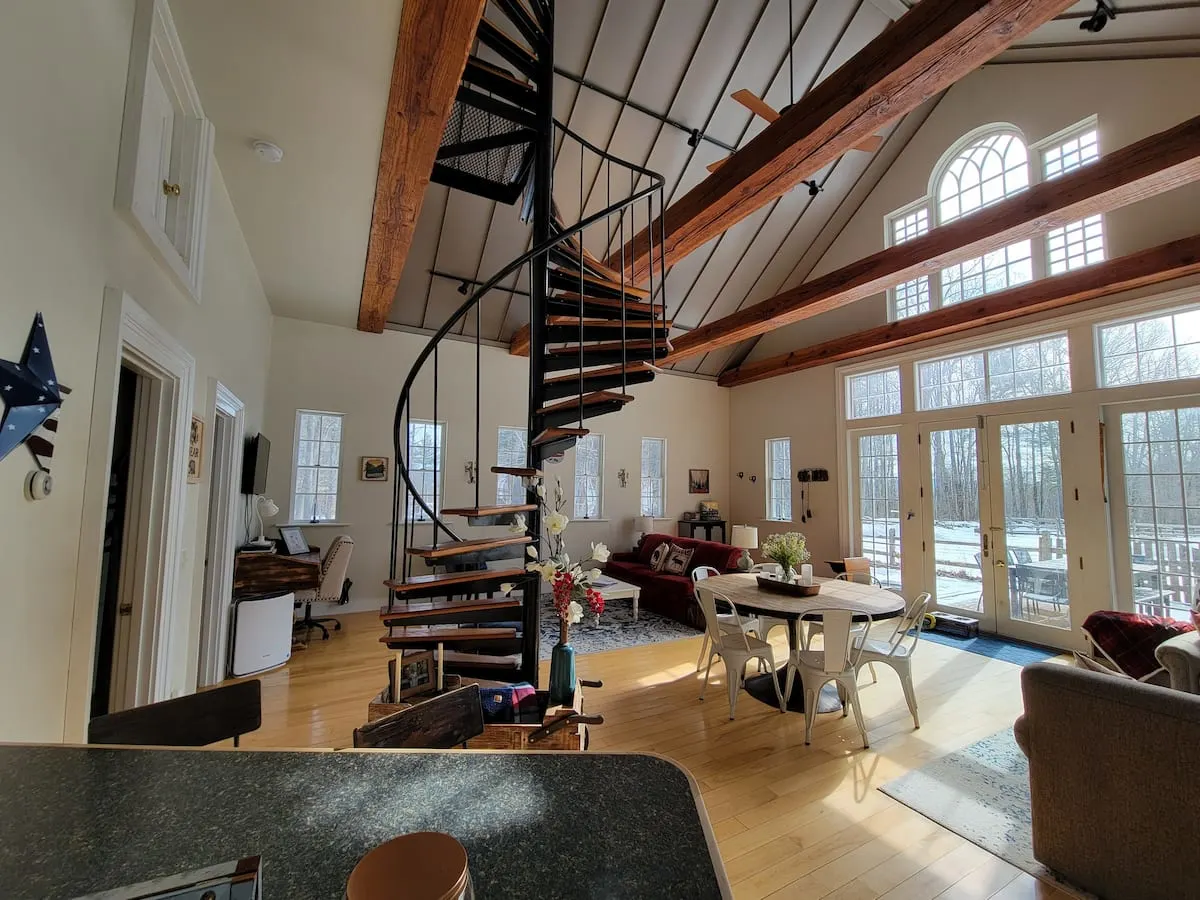 airy airbnb in New Hampshihire