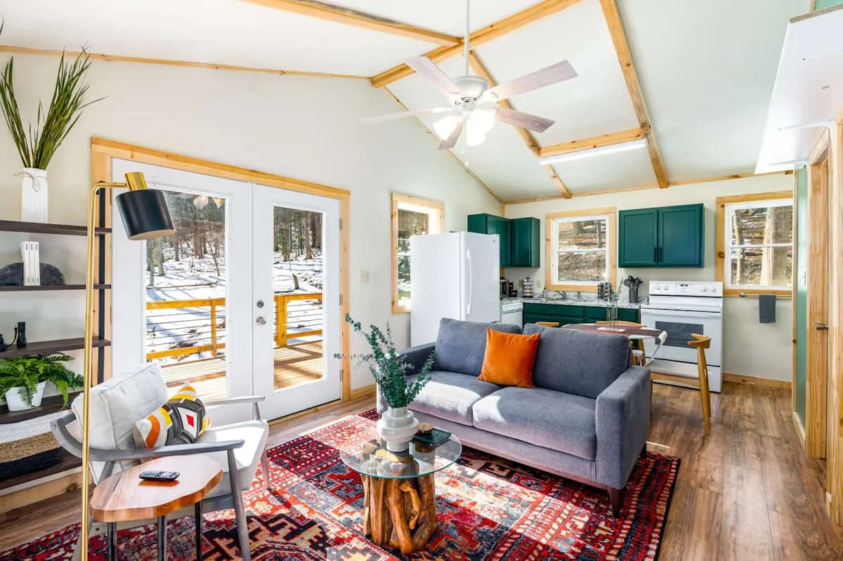 cozy cabin with huge deck