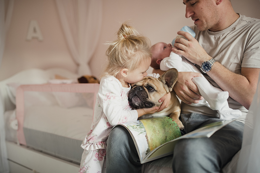 are dogs dangerous to newborn babies