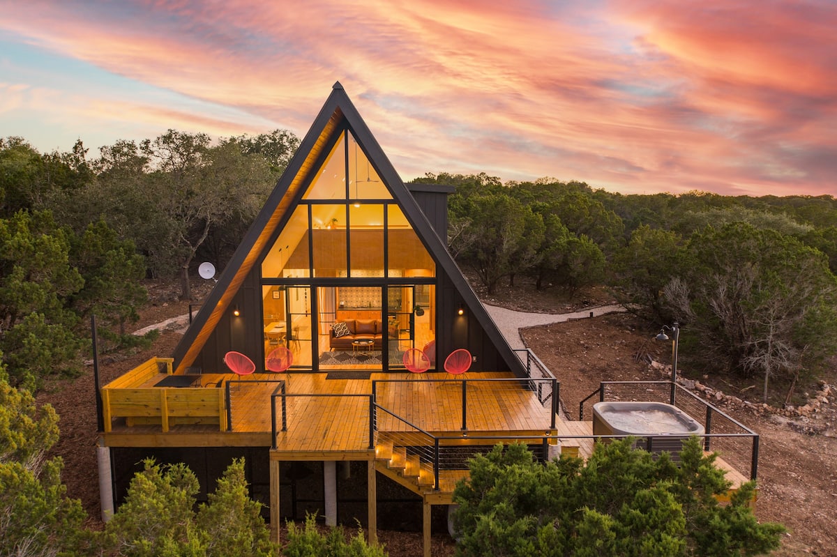 Figo The Coolest PetFriendly Airbnbs in Texas