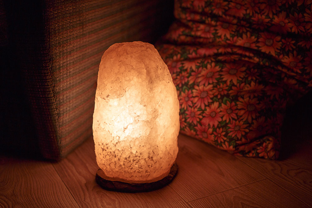 Salt lamps can pose danger to pets
