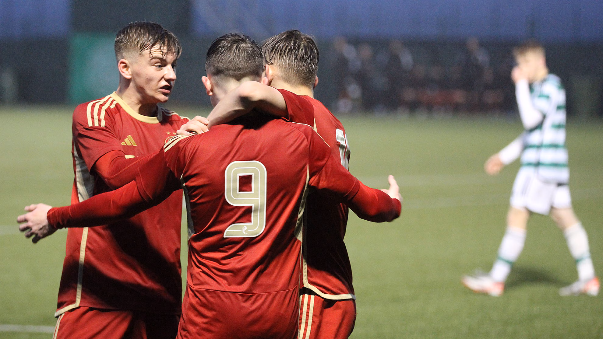 Young Dons produce brilliant fight back image