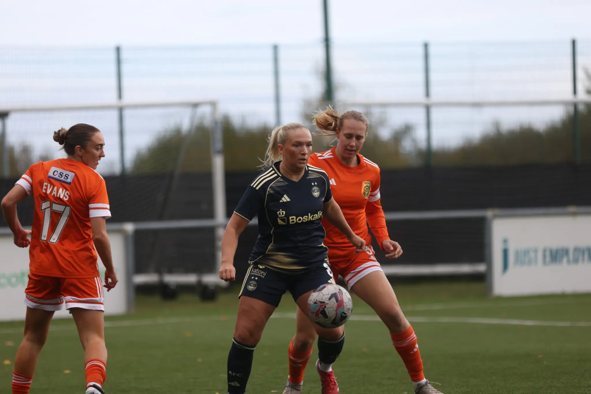 Dons lose out at Petershill image