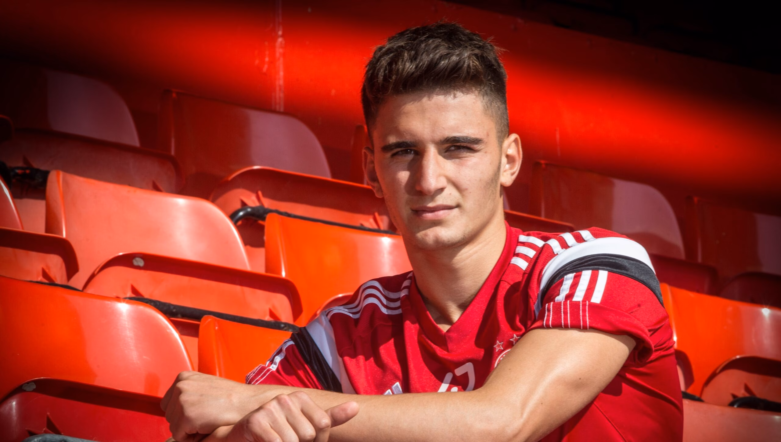 Feature on Cem Felek