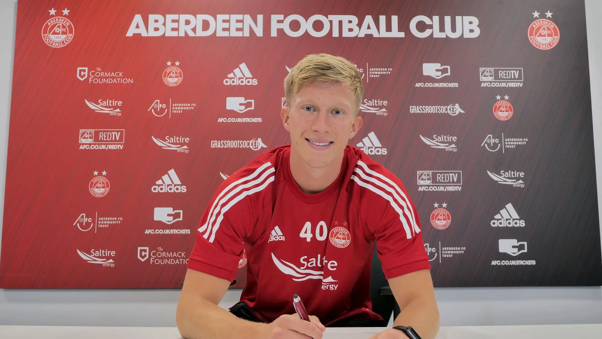 Dons sign Scotland U21 International