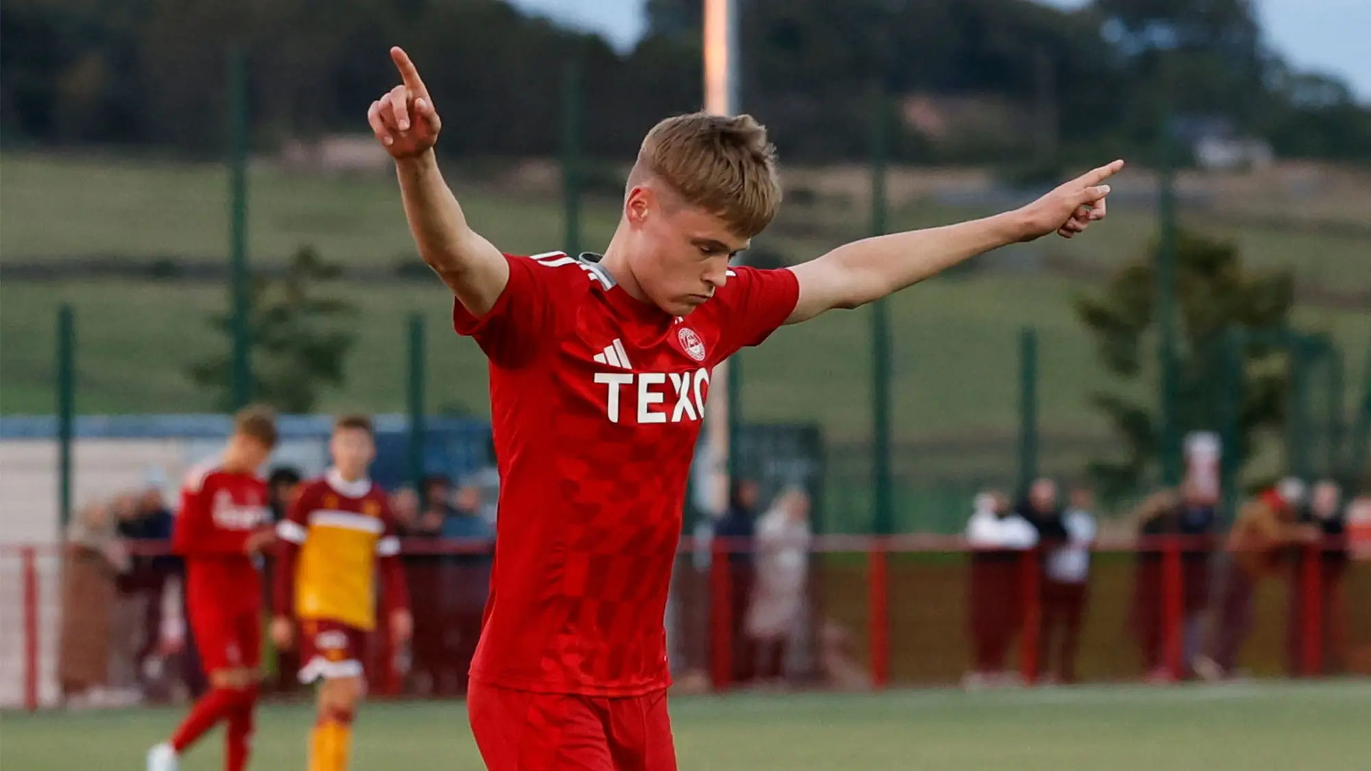 Young Dons defeat the 'Well image