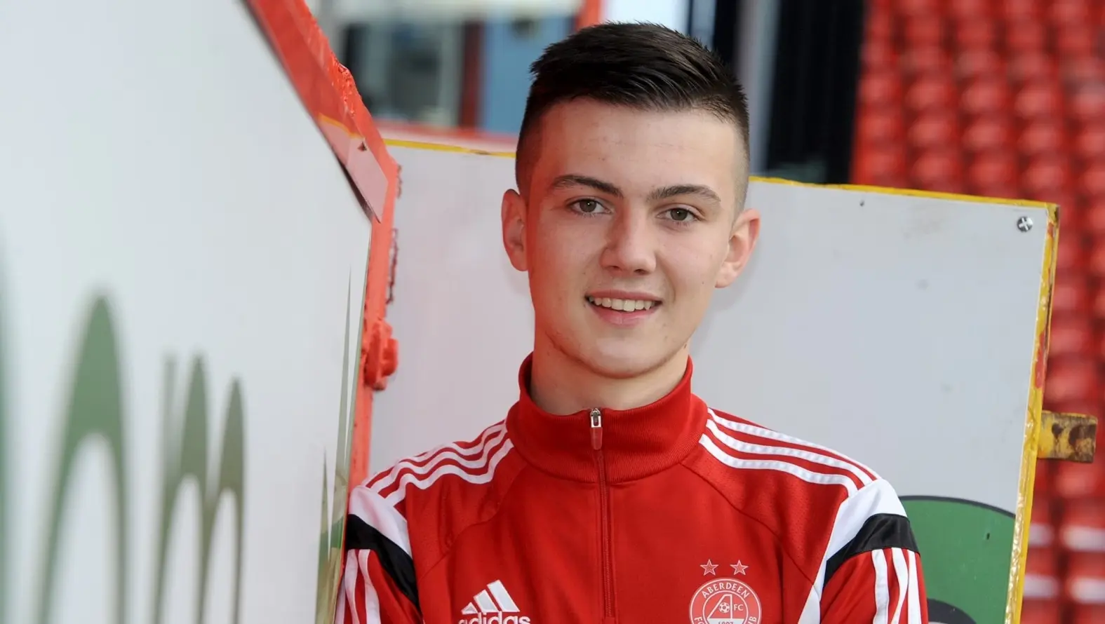 Young Dons | Daniel Harvie