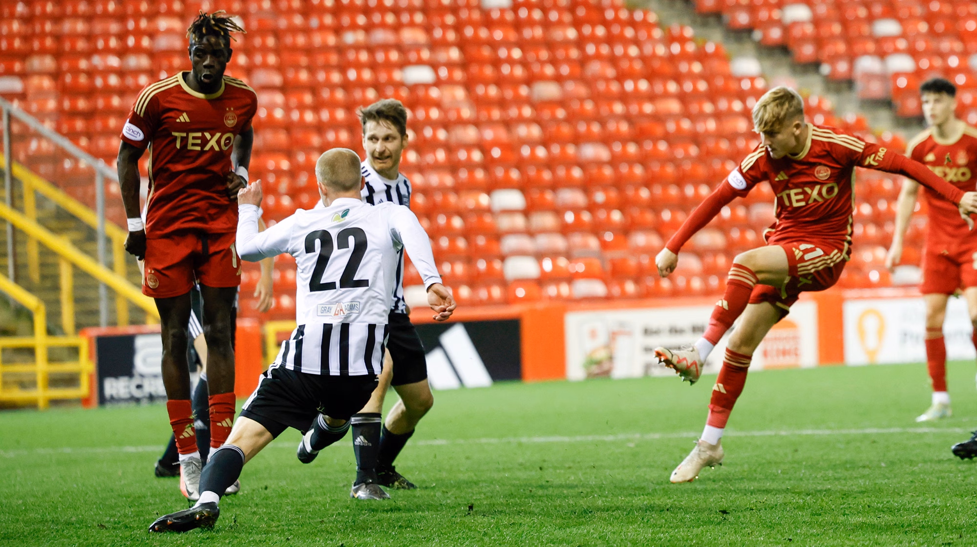 Aberdeenshire Shield | Turriff Utd V Aberdeen XI image