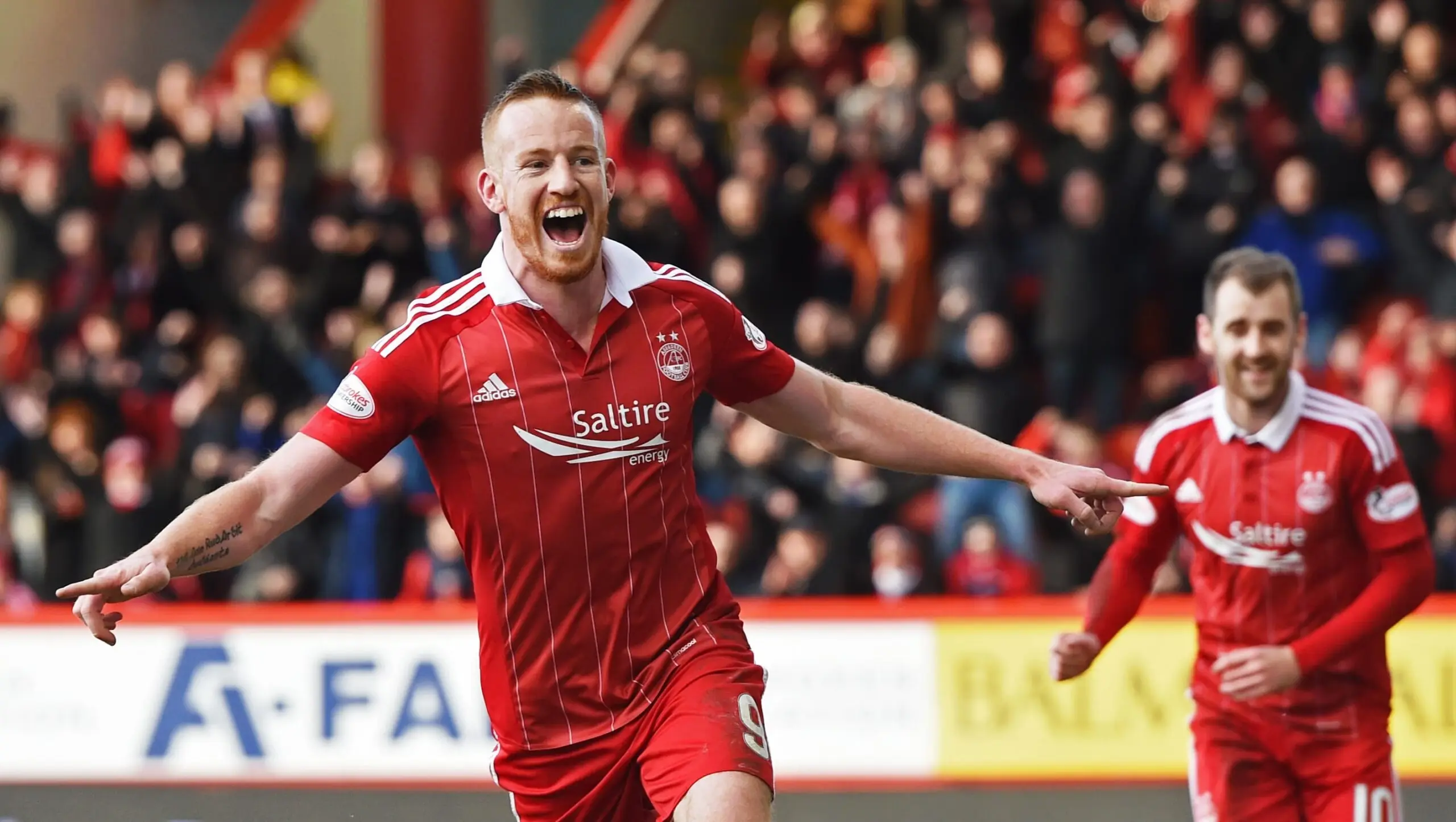 Adam Rooney | "actually hit both shins!"