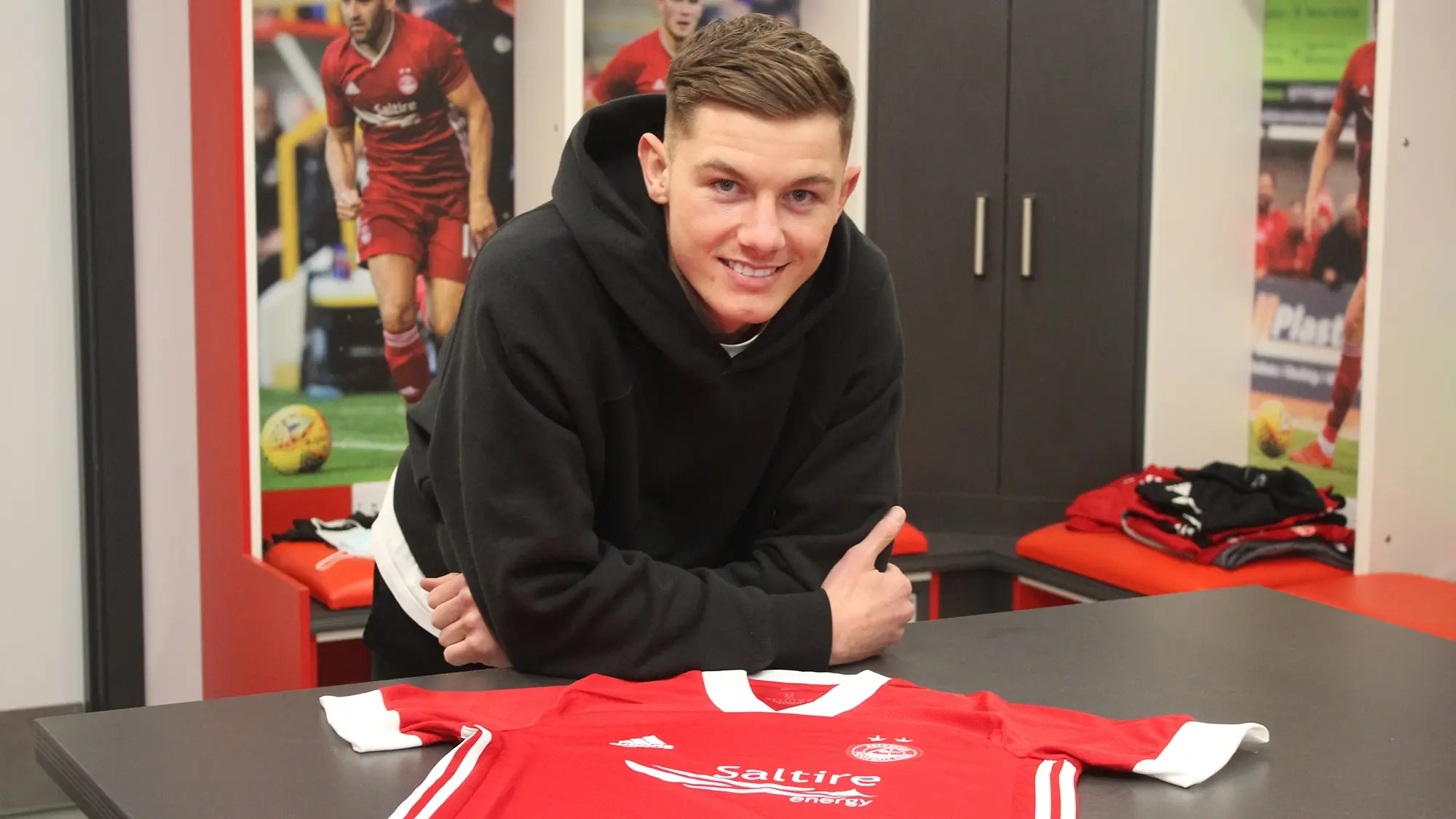Callum Hendry arrives on loan