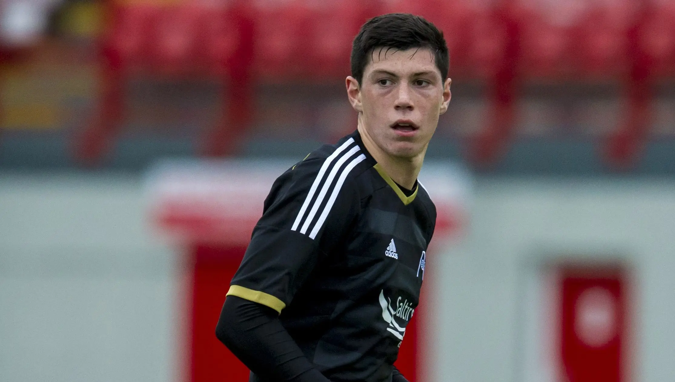 Scott joins Ayr on loan
