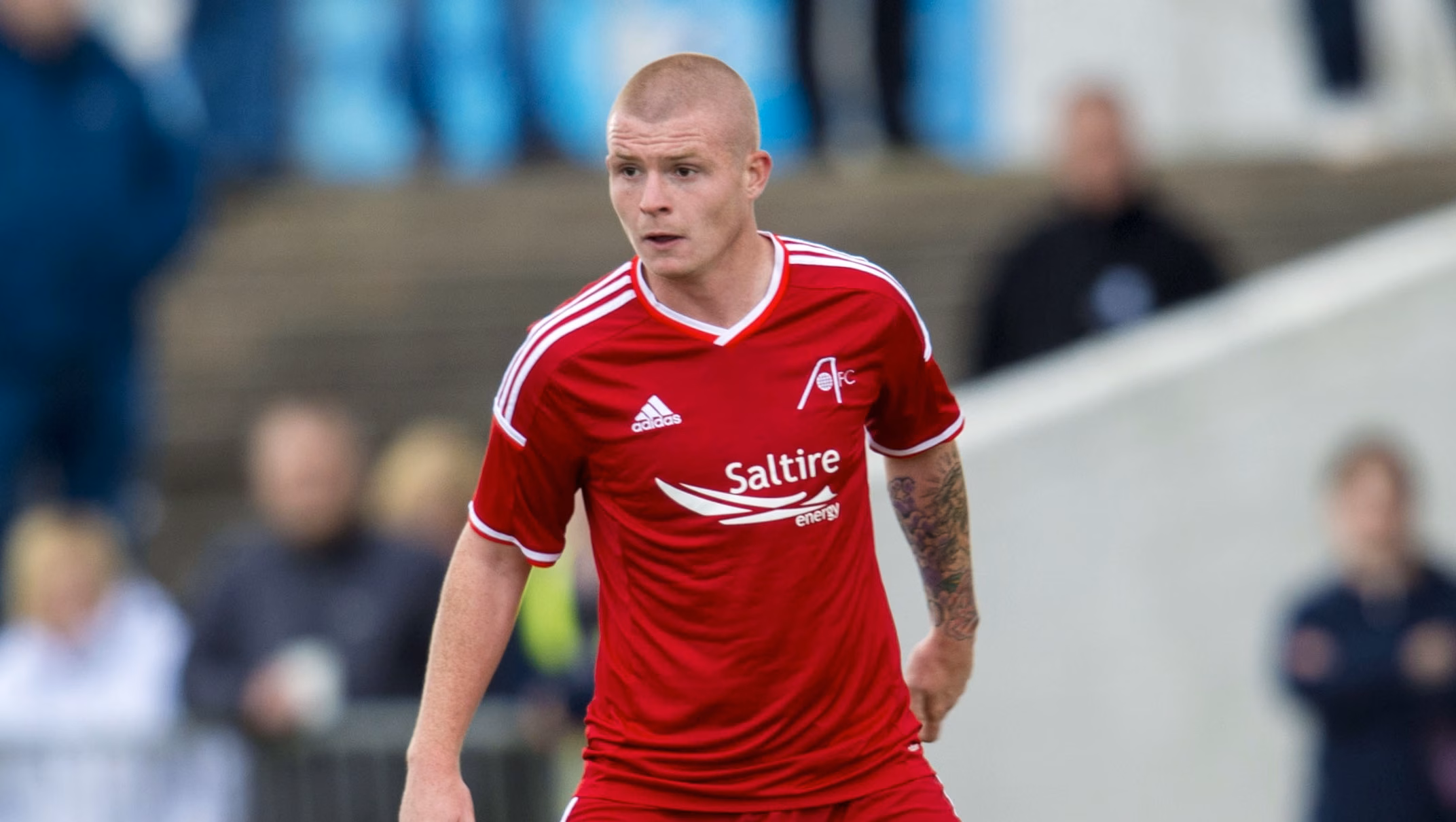 Midfielder joins Brechin on loan