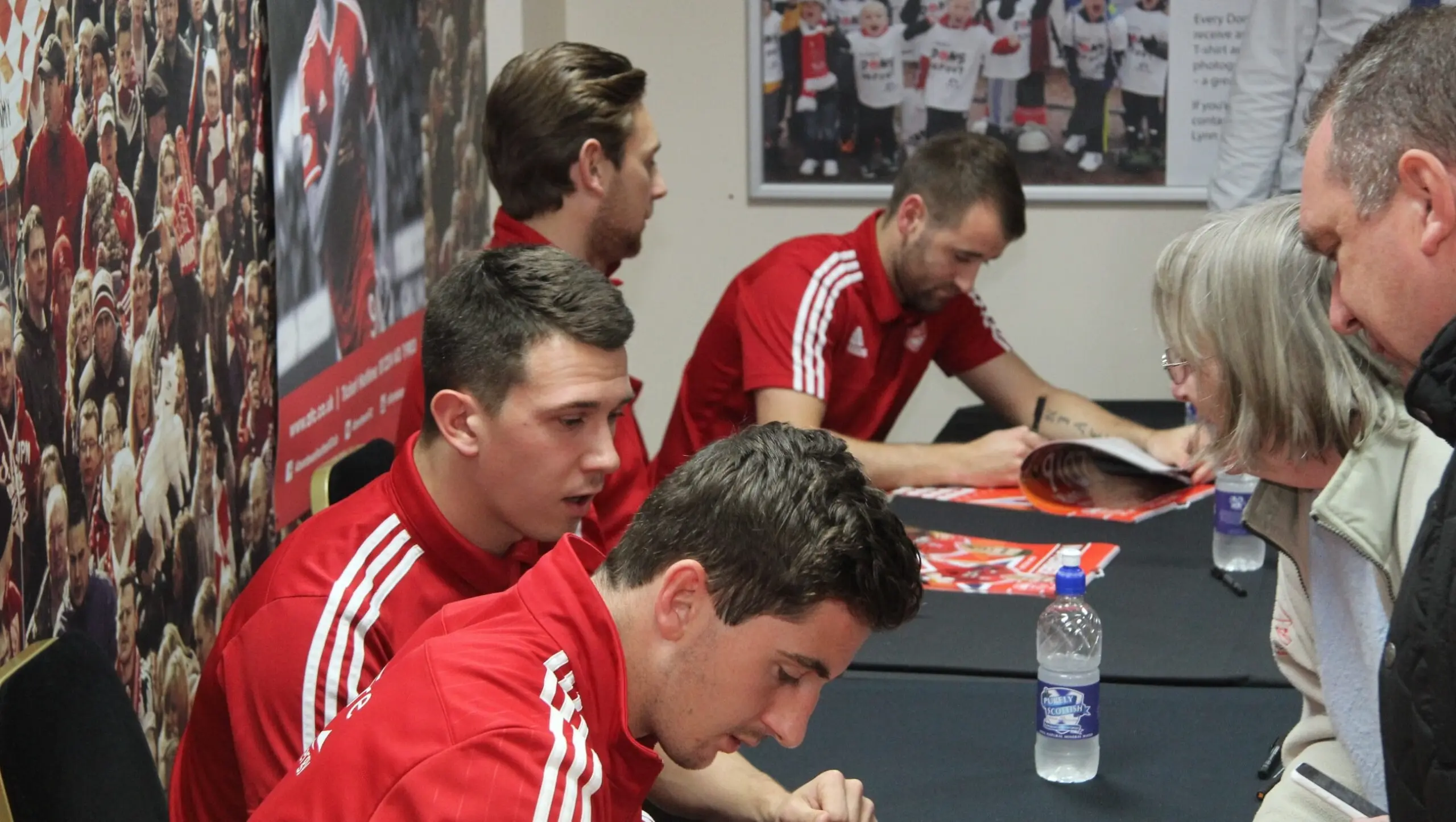 Calendar Signing, Thursday 29th October