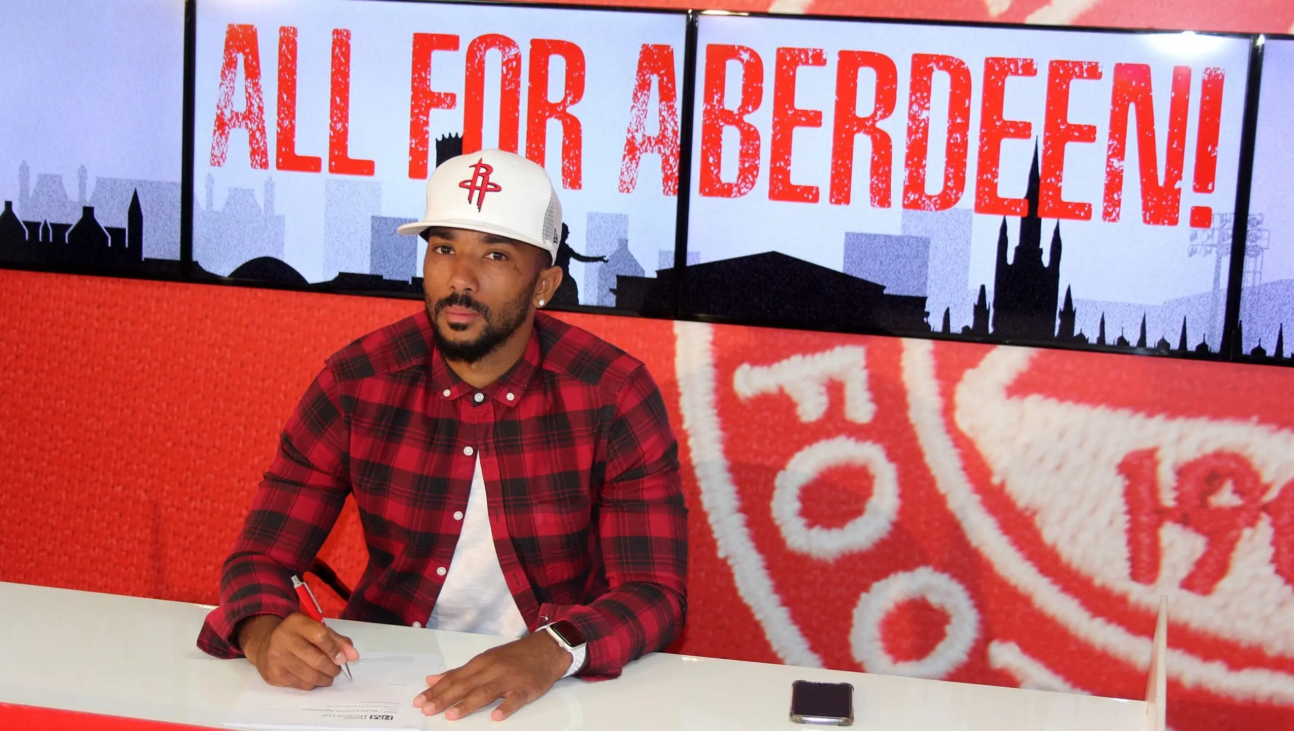 Shay Logan | on RedTV