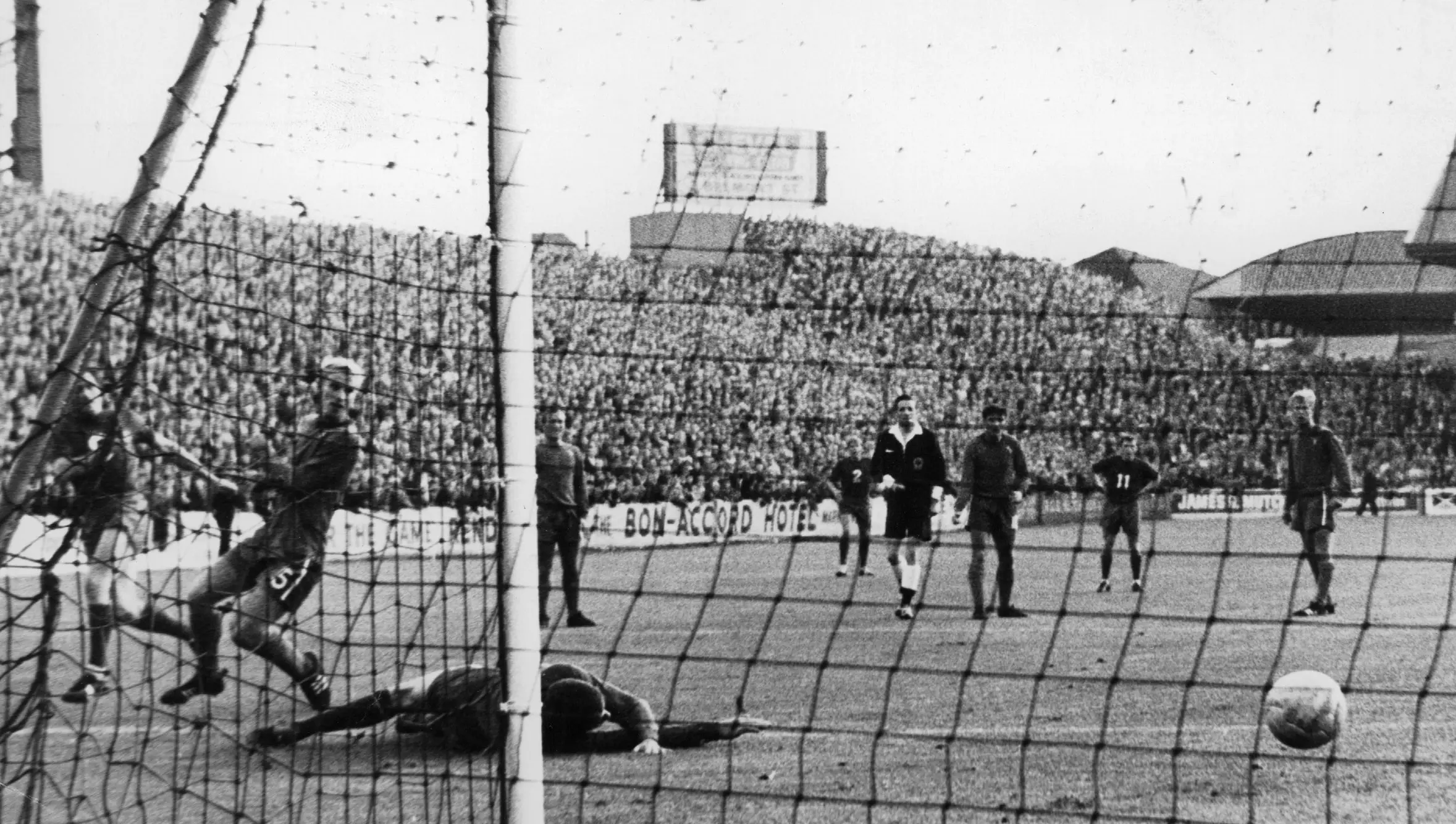 Former striker Jim Storrie passes away