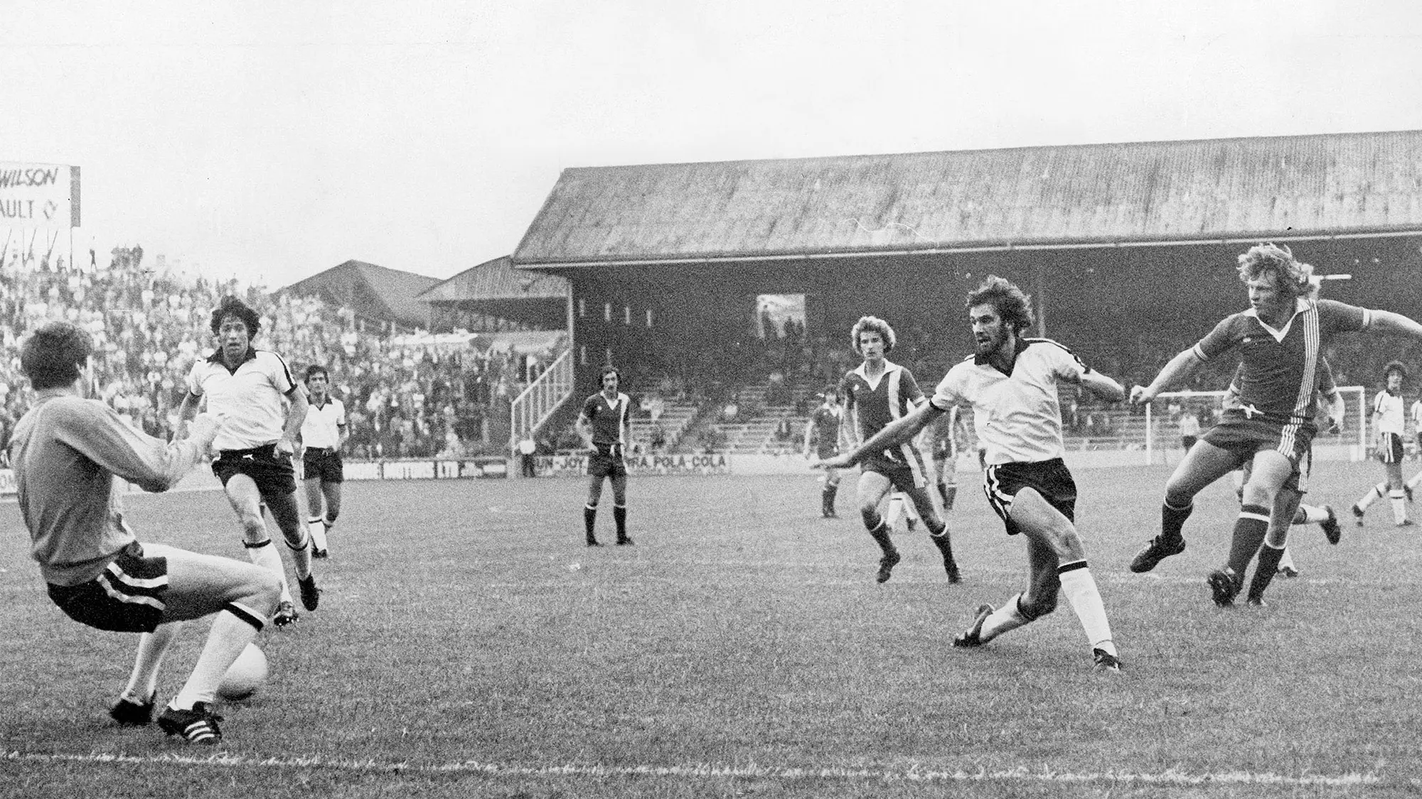 Aberdeen v St Mirren in the League Cup