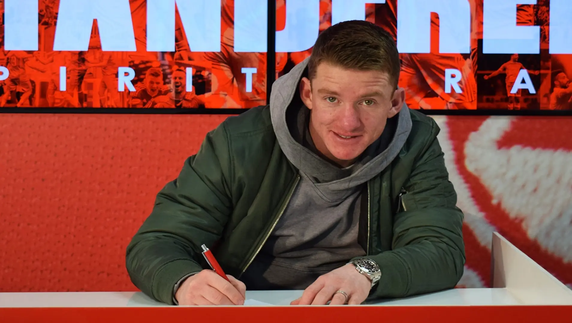 Hayes stays!