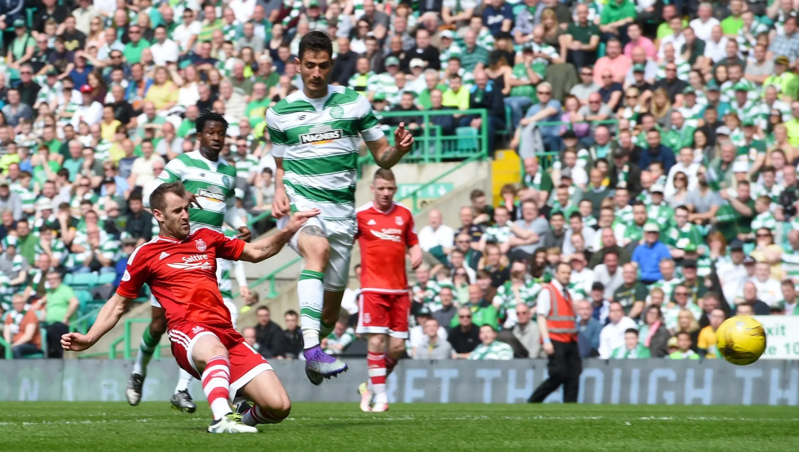 Niall McGinn on RedTV