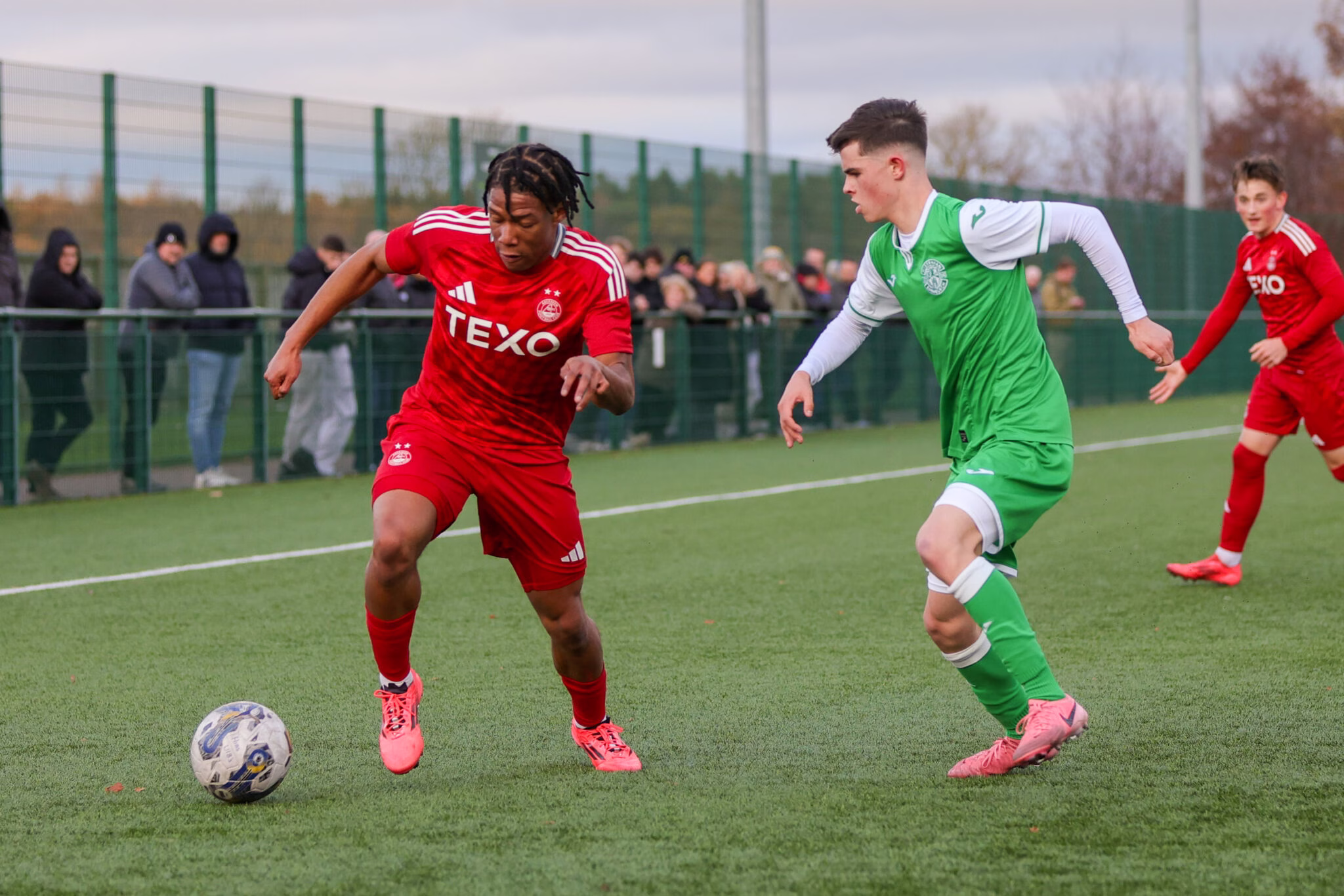 Young Dons lose out at Hibs Training Base image