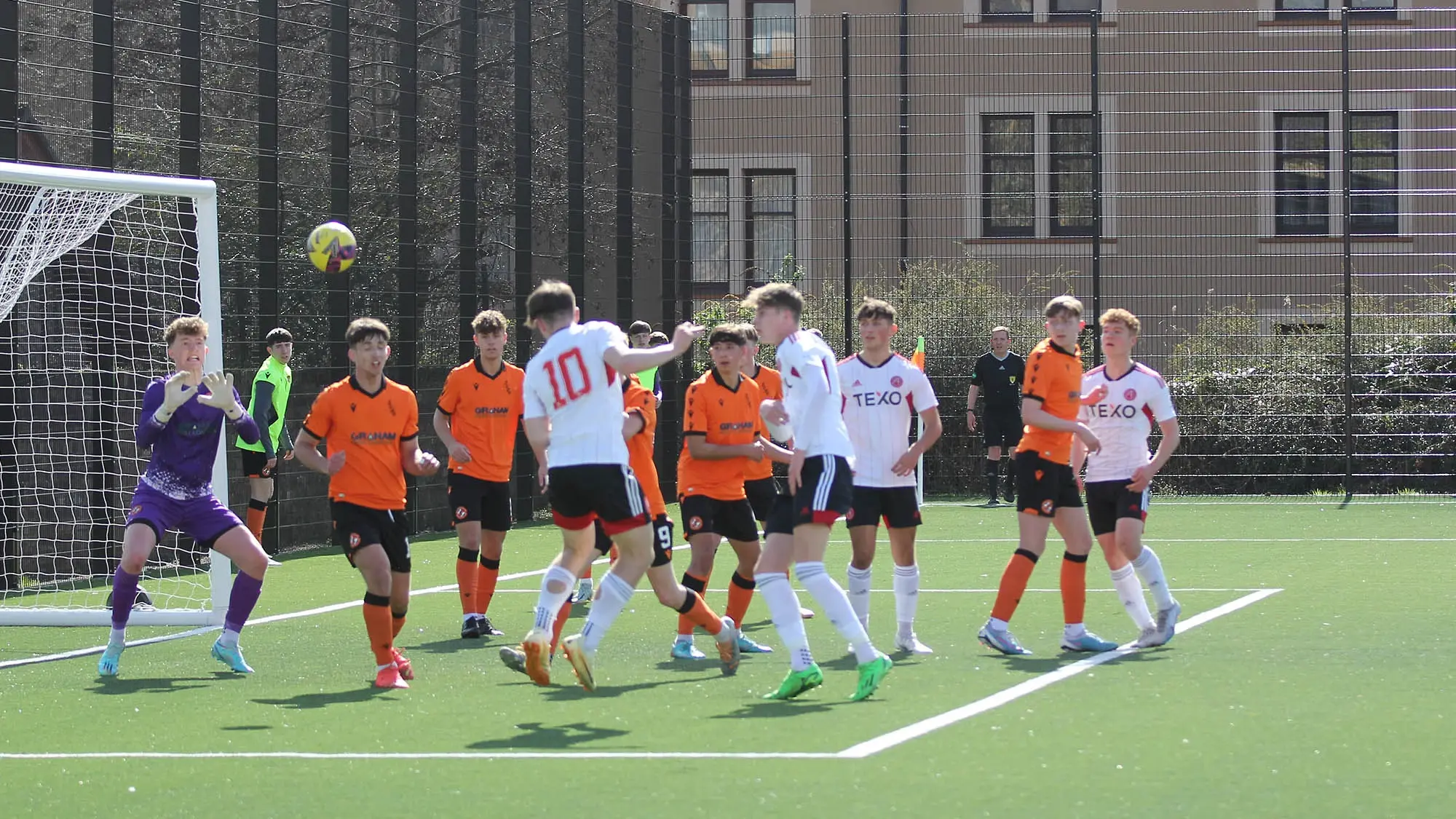 Young Dons suffer disappointing defeat image