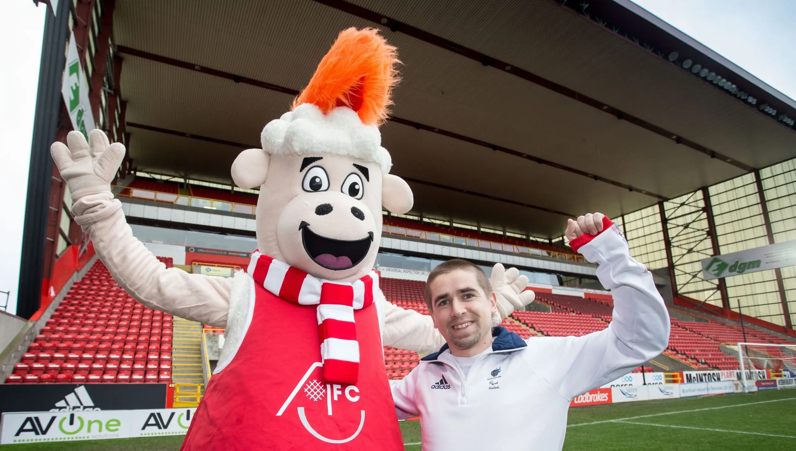 Champion cyclists Neil and Lora Fachie MBE appointed as AFCCT ambassadors