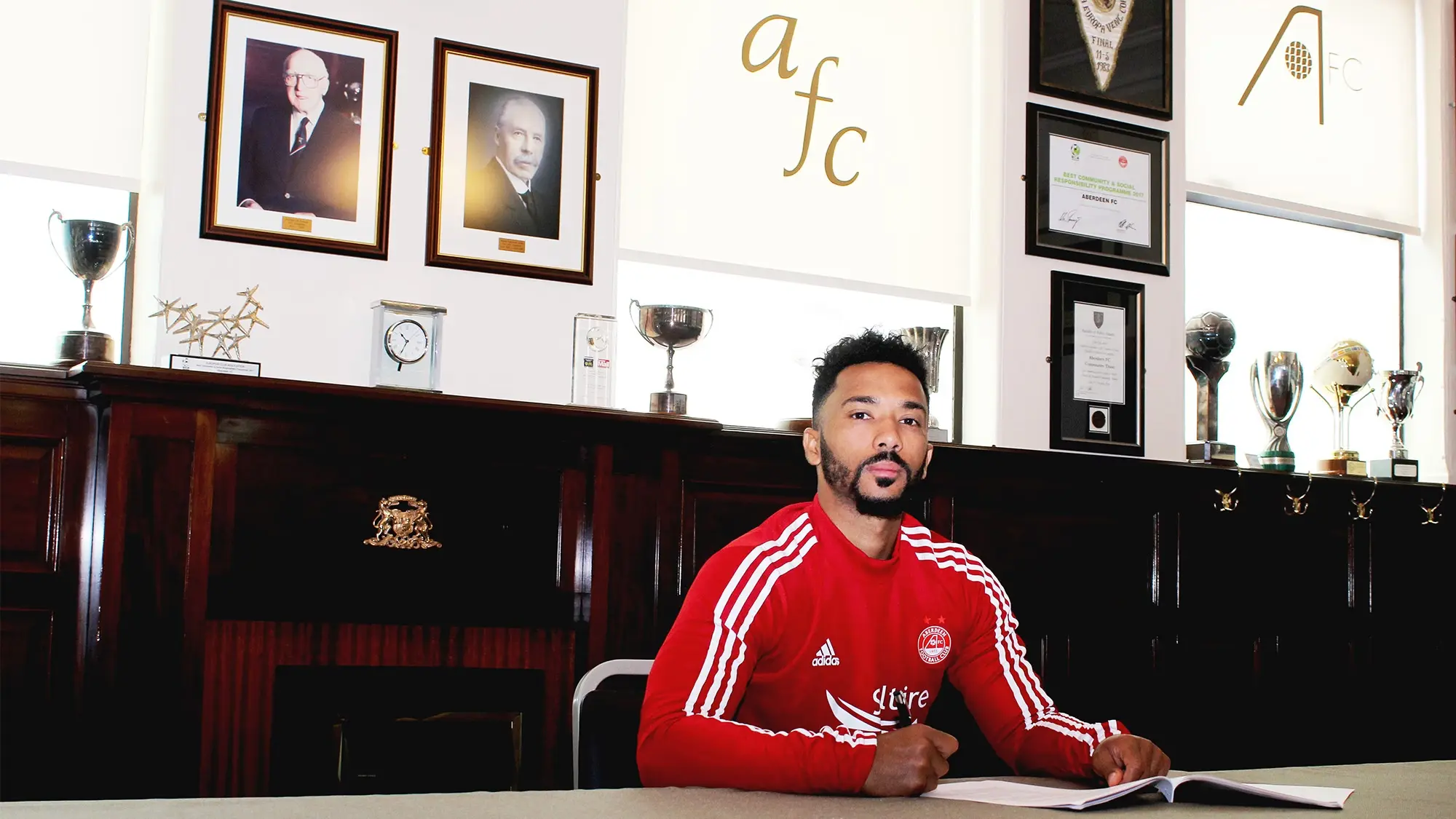 SHAY SIGNS EXTENDED DEAL
