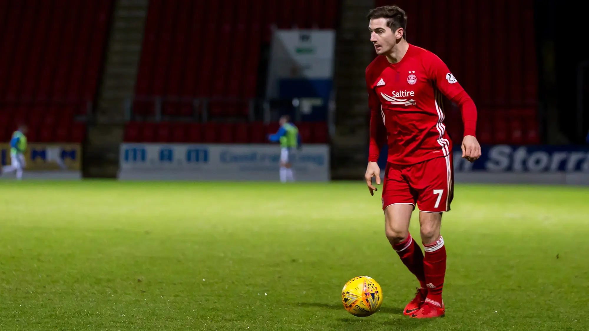 KENNY JOINS NORWICH CITY BUT RETURNS ON LOAN